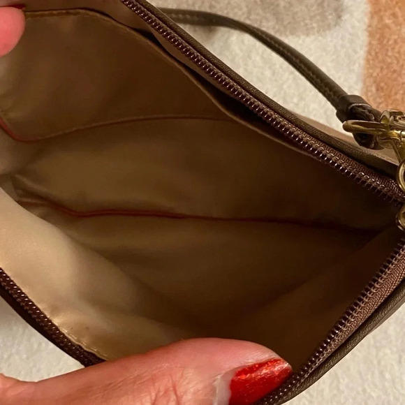 Coach Wristlet Large - Picture 7 of 8